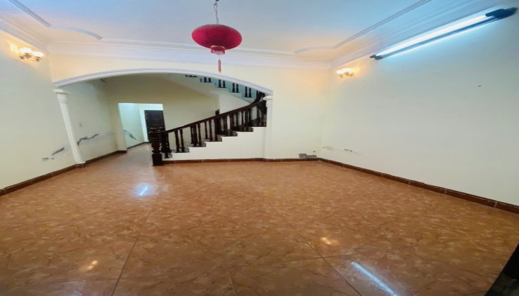 Cho thuê nhà ngõ ô tô 9 Lê Đức Thọ, Nam Từ Liêm, 4 tầng, 50m2, 5 ngủ, 18 Triệu